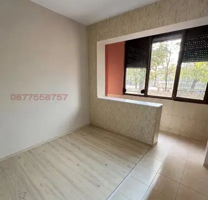 Photo 2 — Four-room apartment in Mladezhki Halm, Plovdiv with video surveillance
