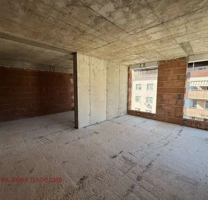 Photo 2 — Four-room apartment with two terraces in Mladezhki Halm, Plovdiv