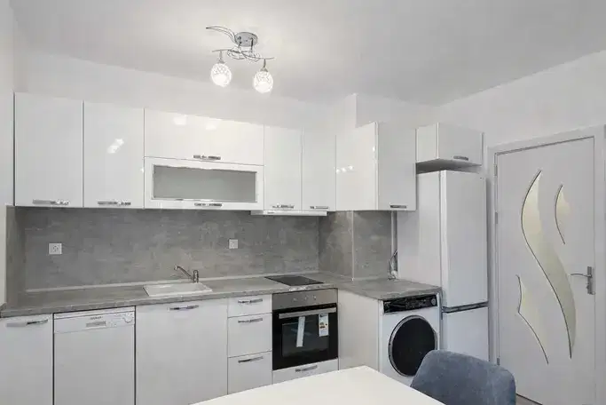 Two-room apartment in Studentski Halm, Plovdiv with elevator