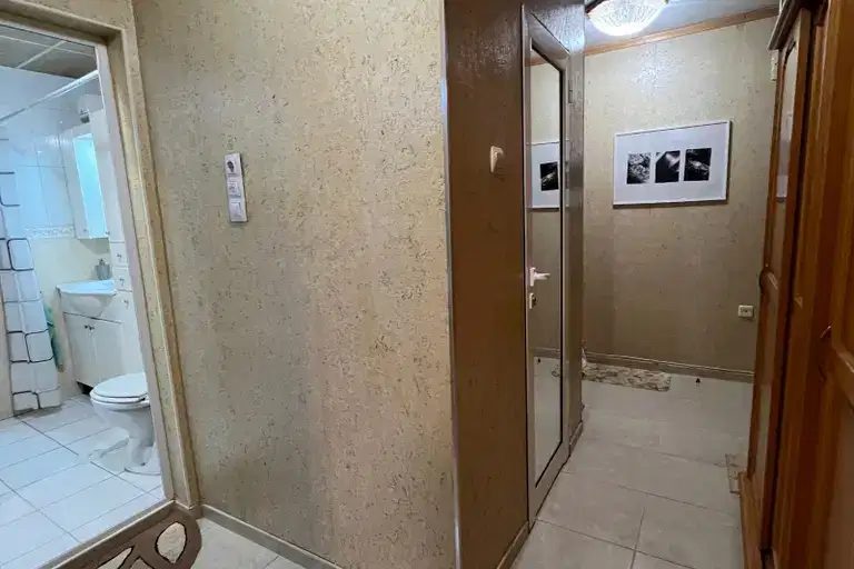 Three-room apartment in Mladezhki Halm, Plovdiv, with two bedrooms