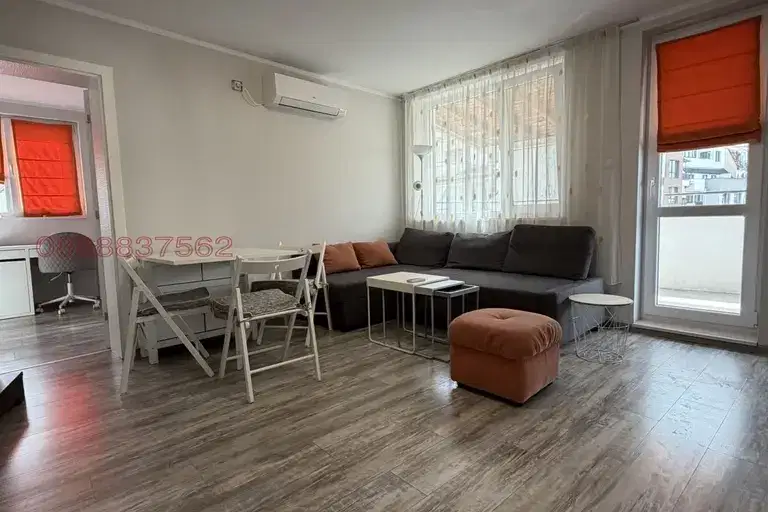 3-bedroom apartment in Plovdiv, Mladejki Hylm