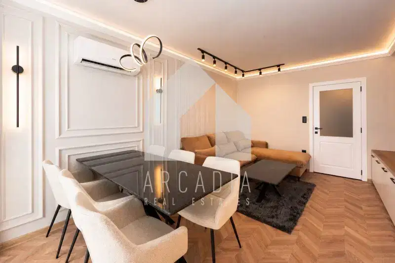 Two-room apartment in Ostromila with terrace and elevator