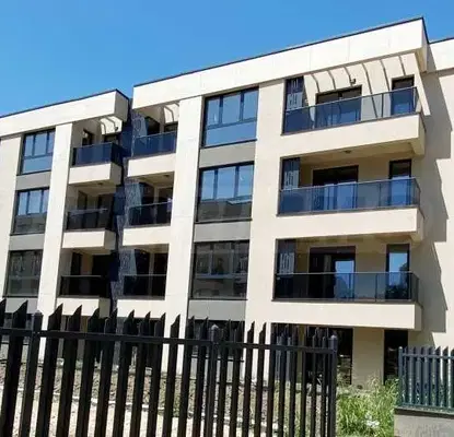 Снимка 5 — Двустаен апартамент с тераса в Остромила, Пловдив