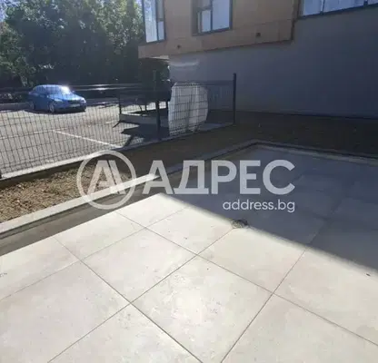 Снимка 4 — Тристаен апартамент с веранда в Остромила, Пловдив