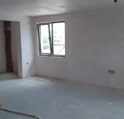 Photo 2 — 4-room apartment with garage in Ostromila, Plovdiv