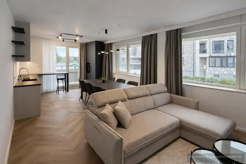 Three-room apartment in Ostromila with parking space and elevator