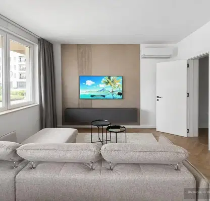 Photo 3 — Three-room apartment in Ostromila with parking space and elevator
