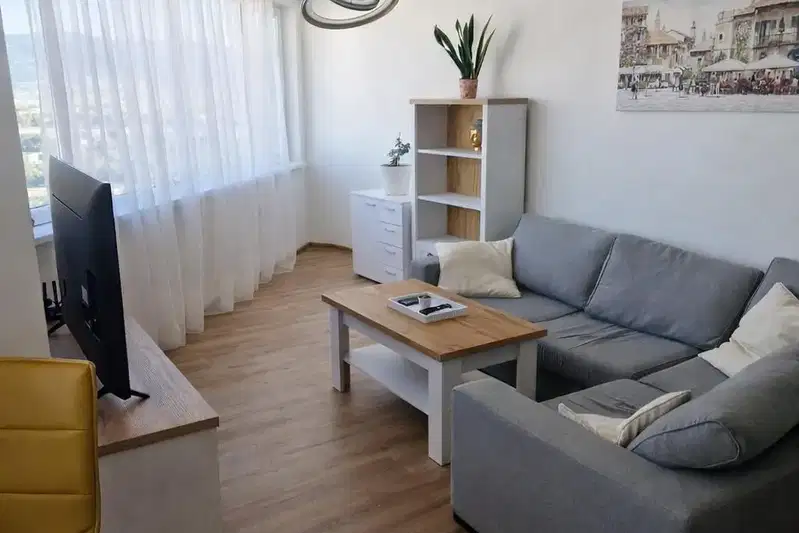 Two-room apartment in Sadiyski, Plovdiv on top floor