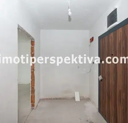 Снимка 5 — Двустаен апартамент в Тракия, Пловдив с тераса
