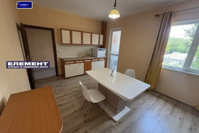 4-bedroom apartment in Plovdiv, Trakiya