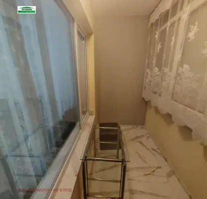 Снимка 4 — 2-стаен апартамент с тераса в Тракия, Пловдив