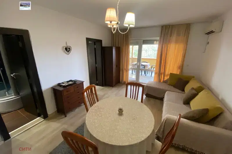 Two-room apartment in Yuzhen, Plovdiv with covered terrace