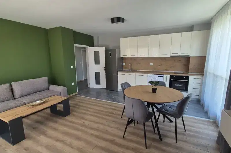 Three-room apartment with a view of the Rhodopes in Yuzhen, Plovdiv