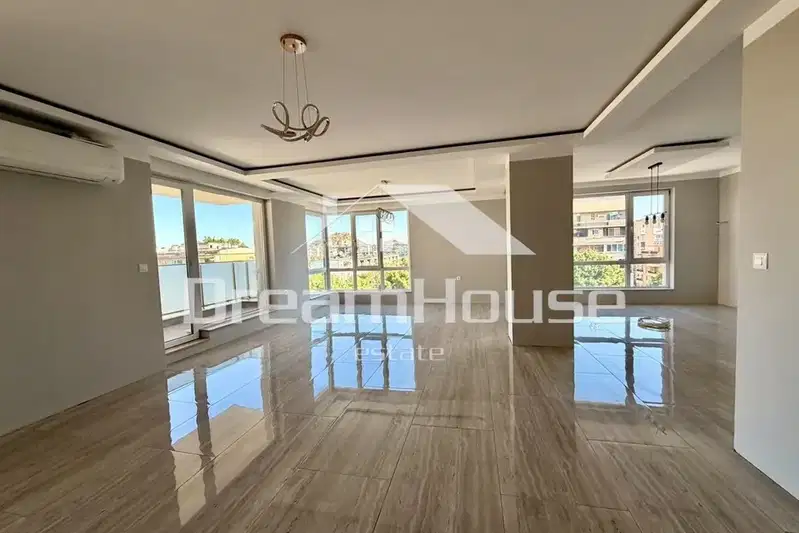 4-bedroom apartment in Plovdiv, Yujen