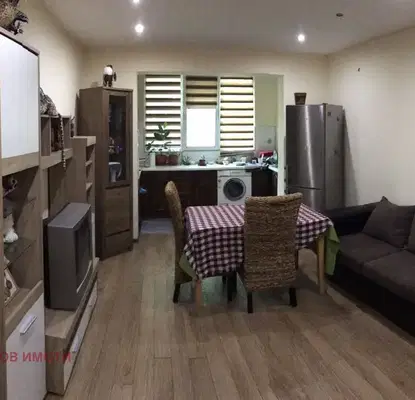 Photo 2 — 3-bedroom apartment in Plovdiv, Yujen