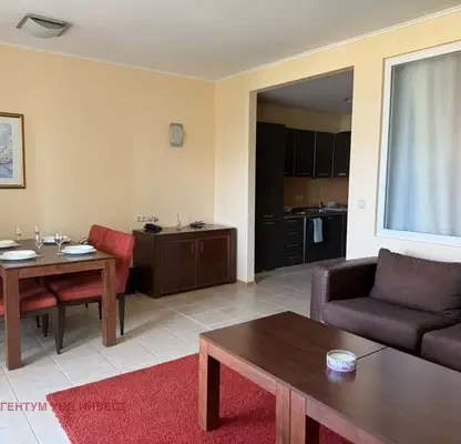 Снимка 2 — Двустаен апартамент 84 кв.м в Поморие с тераса