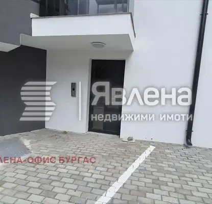 Снимка 2 — Двустайно жилище с голяма тераса в Стария град на Поморие