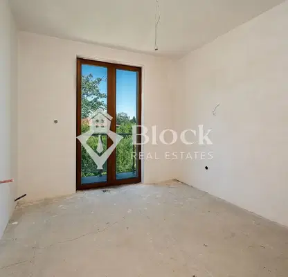 Photo 3 — Spacious 3-room apartment in Pravets with three terraces
