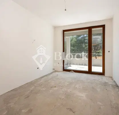 Photo 4 — Spacious 3-room apartment in Pravets with three terraces