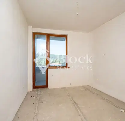 Photo 4 — Spacious 3-room apartment in Pravets with terrace and parking