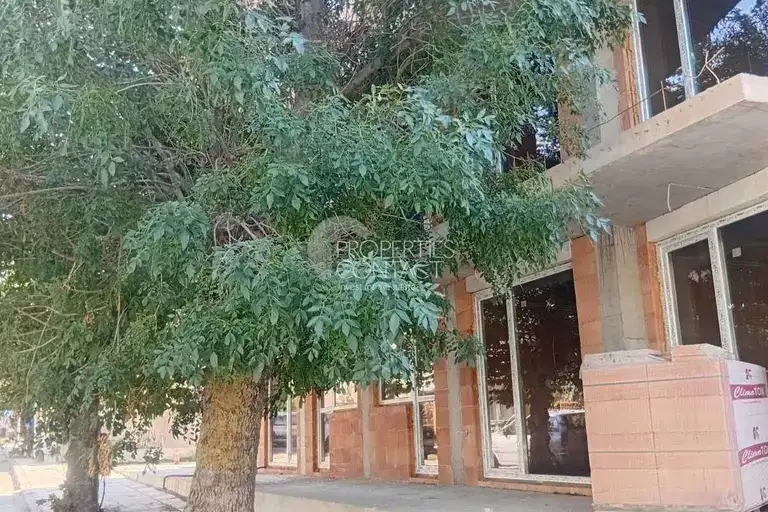 Two-room apartment in Primorsko with elevator and new-build