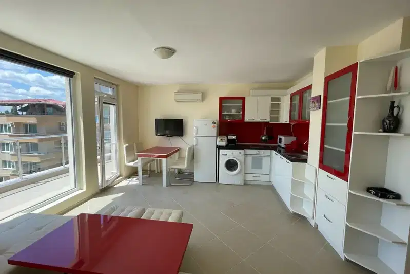 2-room apartment with sea view in Primorsko, 1st line