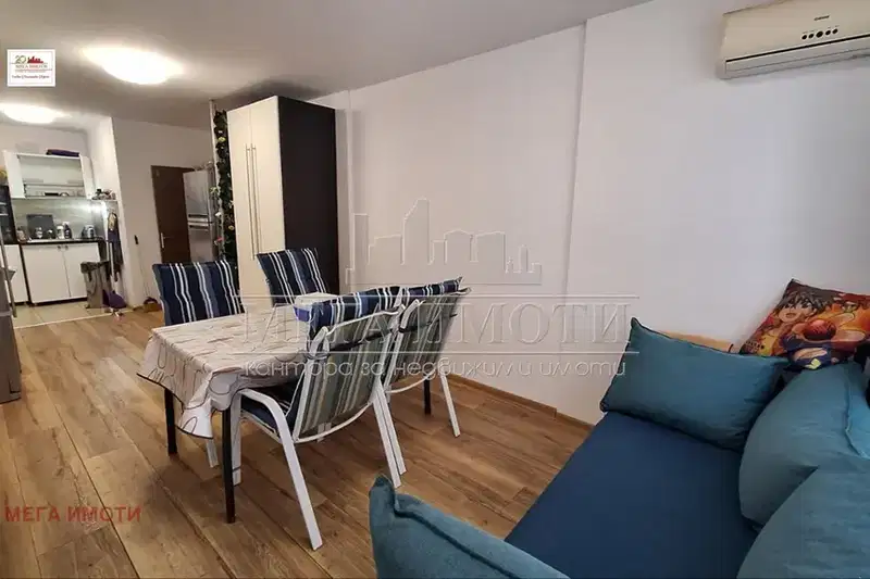 Spacious 3-room apartment with sea view in Primorsko