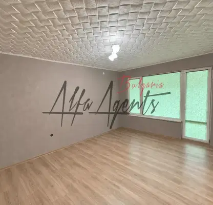 Photo 5 — Three-room apartment with glazed terrace in Provadia