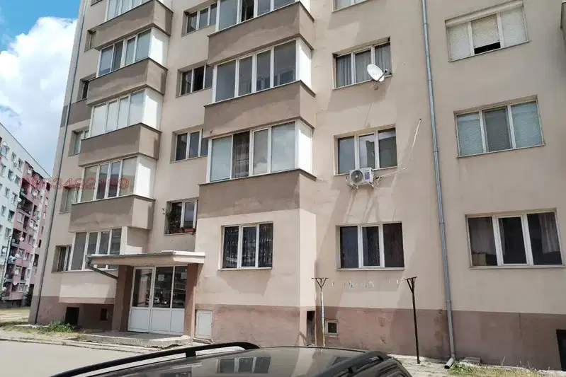 2-bedroom apartment in Pernik, Radomir