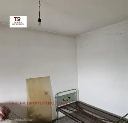 Photo 5 — Three-room apartment with attic space in Radomir, Velcho St