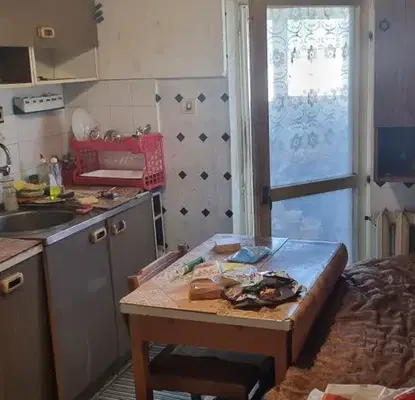 Снимка 2 — Двустаен апартамент в центъра на Разград с тераса