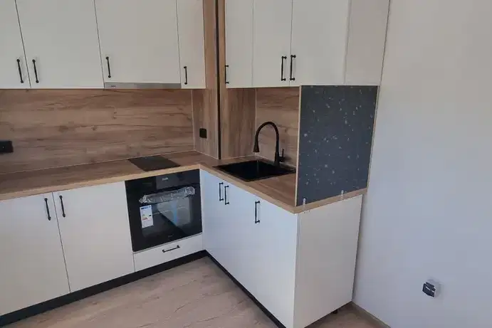 Two-room apartment in Razgrad, Orel with terrace