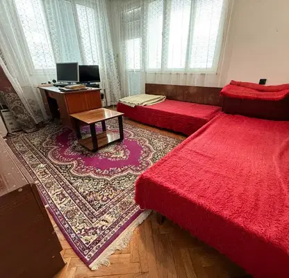 Photo 3 — Three-room apartment with garage in Vazrazhdane district, Razgrad