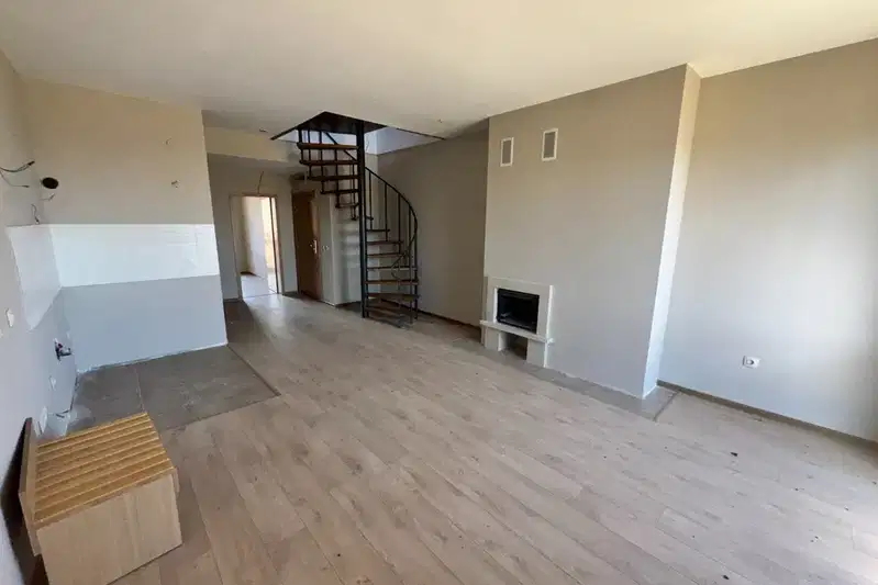 3-room apartment in Razlog with two terraces and a fireplace