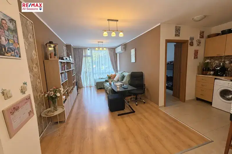 Тристаен апартамент с двор в Aspen Golf Resort, Разлог