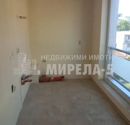 Photo 2 — 3-bedroom apartment in Ruse, Centralen Yujen Raion