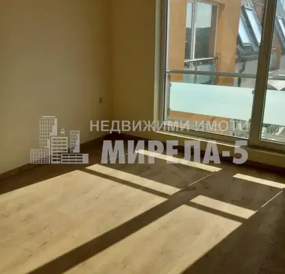 Photo 4 — 3-bedroom apartment in Ruse, Centralen Yujen Raion