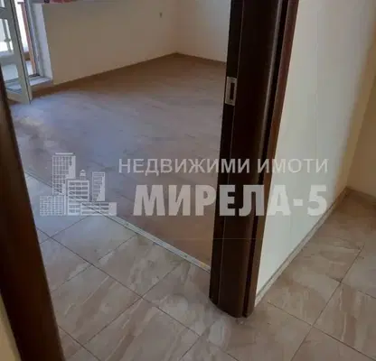 Photo 5 — 3-bedroom apartment in Ruse, Centralen Yujen Raion