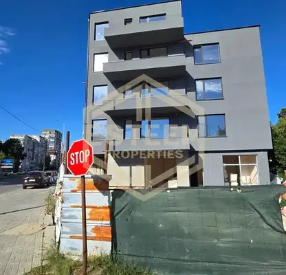 Снимка 5 — Тристаен апартамент в Централен южен район, Русе с тераса