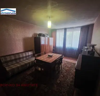 Снимка 2 — Двустаен апартамент в Център на Русе с функционално разпределение