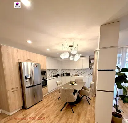 Photo 2 — 3-bedroom apartment in Ruse, Centyr