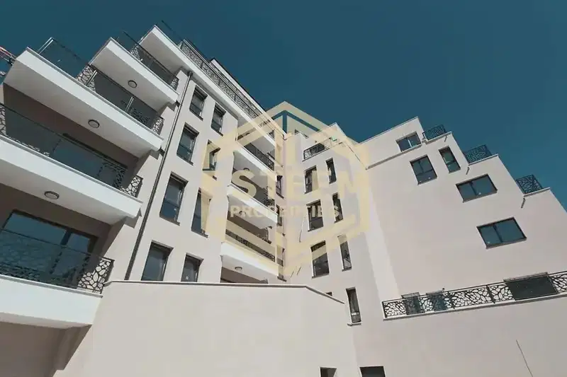 3-bedroom apartment in Ruse, Centyr