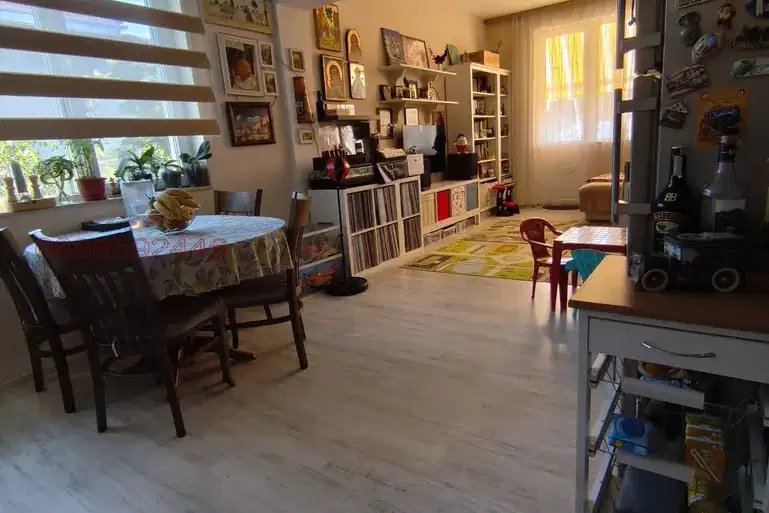 3-bedroom apartment in Ruse, Centyr