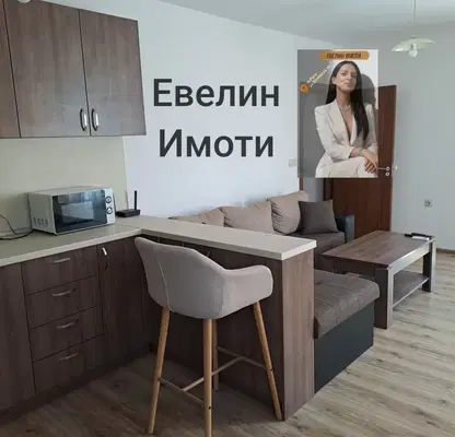 Снимка 3 — Двустаен апартамент в Център на Русе с тераса
