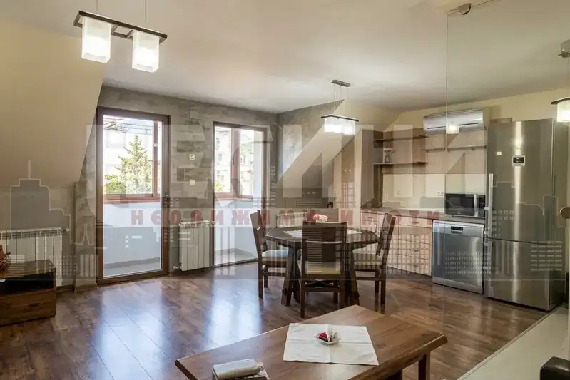 Three-room apartment in Center, Ruse with glazed terrace