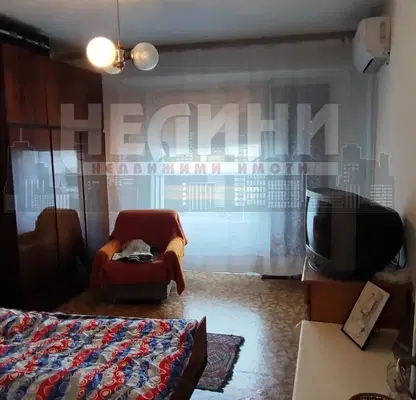 Снимка 3 — Тристаен апартамент с панорамна гледка в Дружба 3, Русе