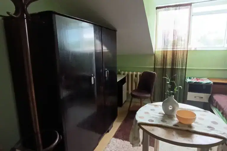 Studio in Ruse, Rodina 1