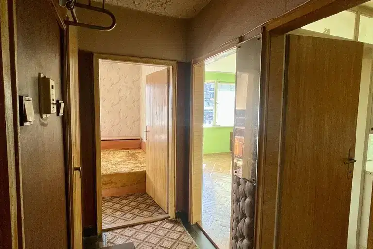 Едностаен апартамент в Широк център, Русе с ПВЦ дограма