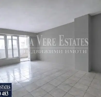 Photo 2 — 3-room apartment in Shirok Tsentar, Ruse with functional layout