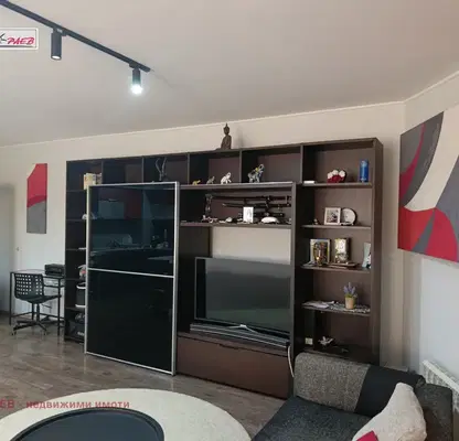 Photo 2 — Three-room apartment in Ruse, Vazrazhdane with balcony